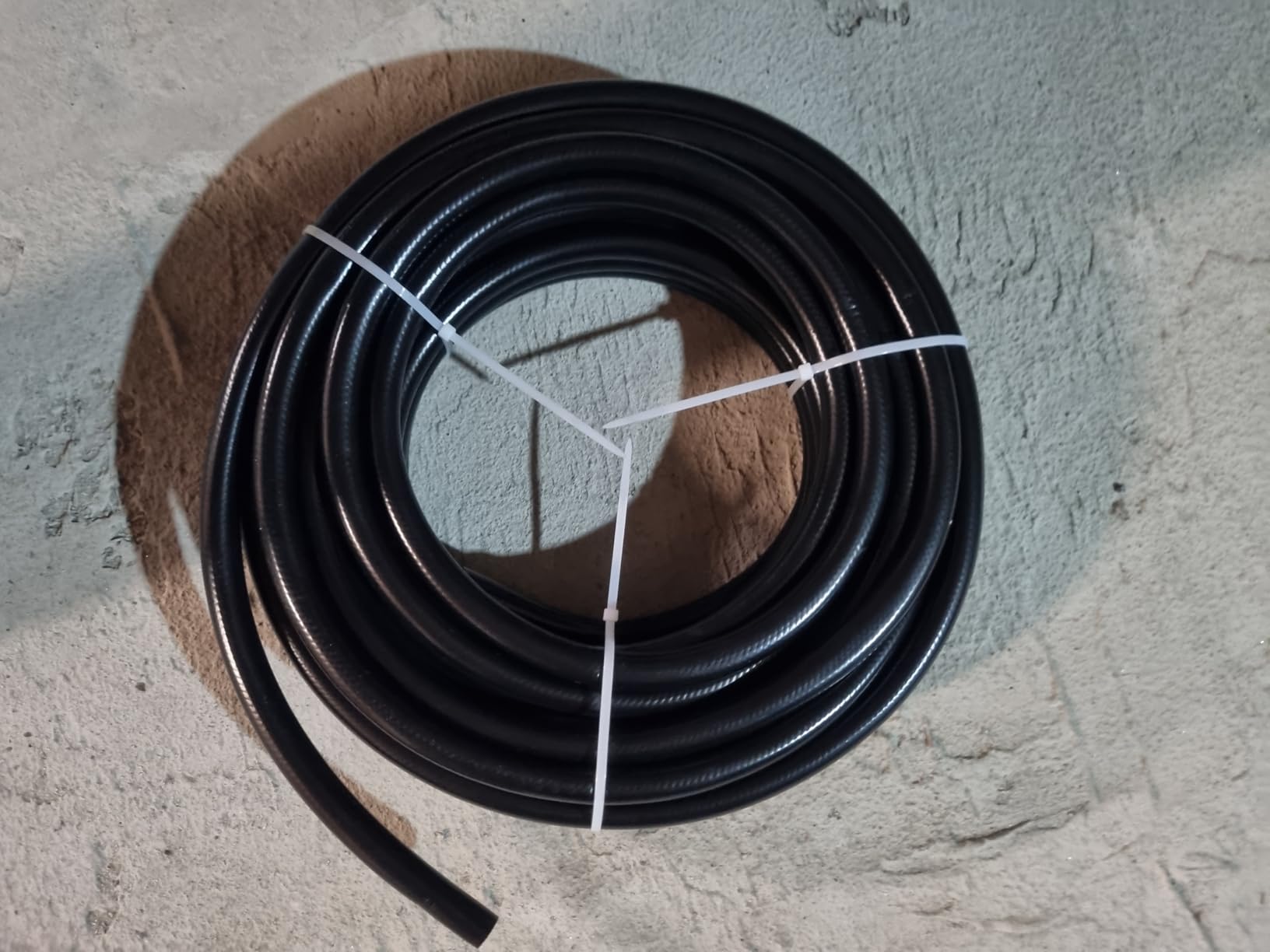 Amazon Basics Tubo Piscina 9,1 m Blu Antischiacciamento