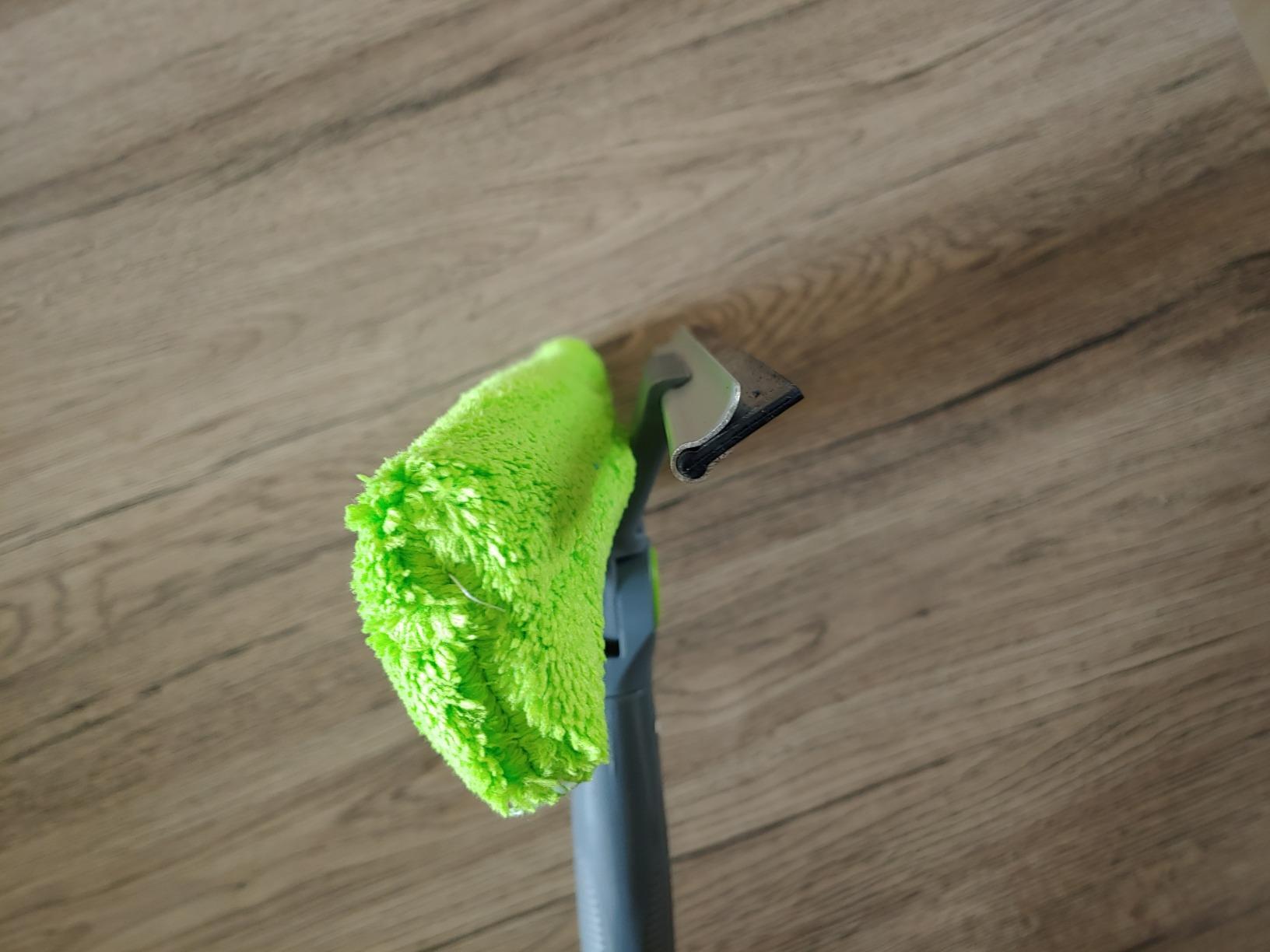 AmazonBasics Lavavetri Telescopico 66-96,5 cm Verde 180°