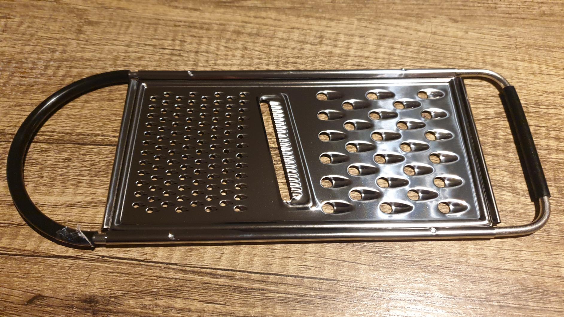 Amazon Basics grattugia formaggio 4 lati acciaio 22,9 cm nero