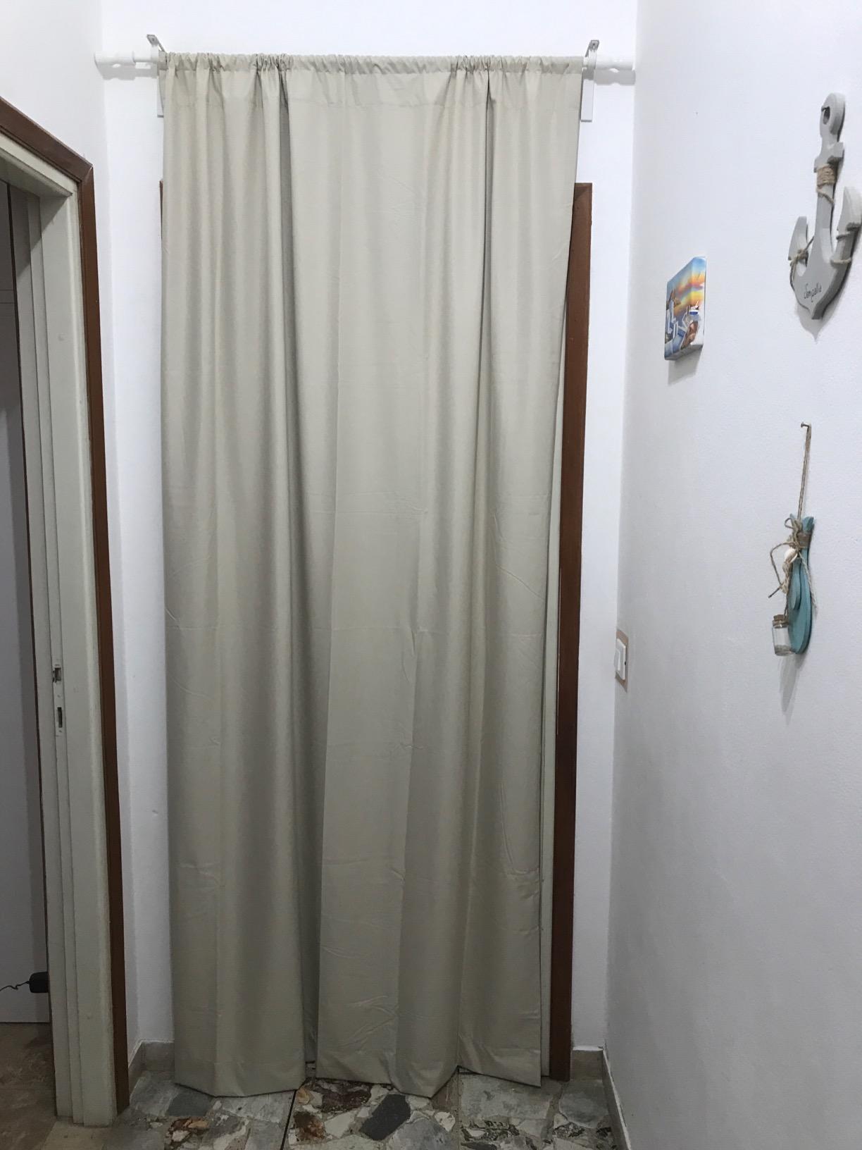 AmazonBasics Tenda Oscurante 135x244 Beige Termica