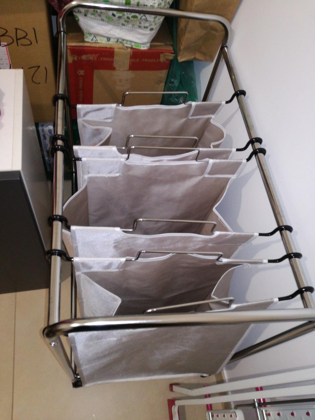 AmazonBasics carrello portabiancheria 3 sacchi 135L grigio