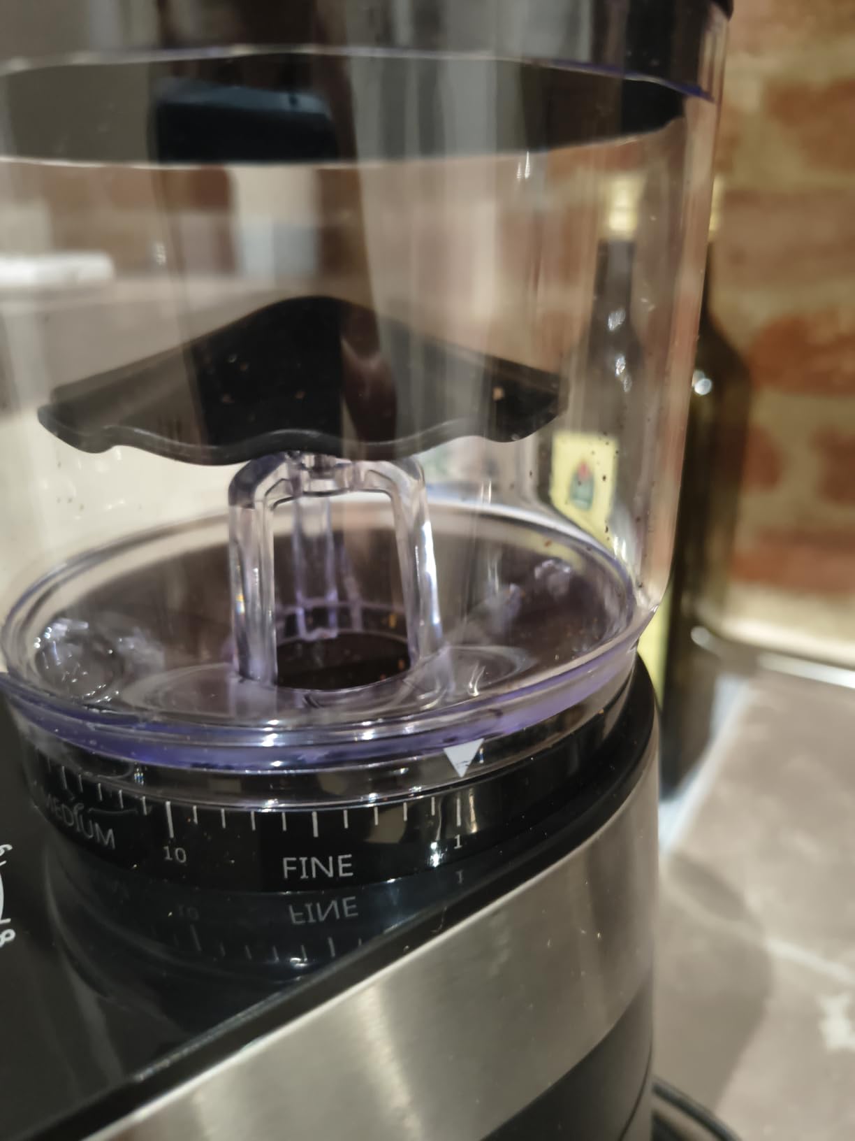 Amazon Basics Macinacaffè elettrico 30 livelli nero