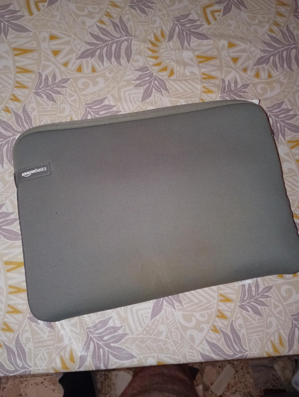 Amazon Basics Custodia Laptop 13,3 Pollici Blu Navy Sottile