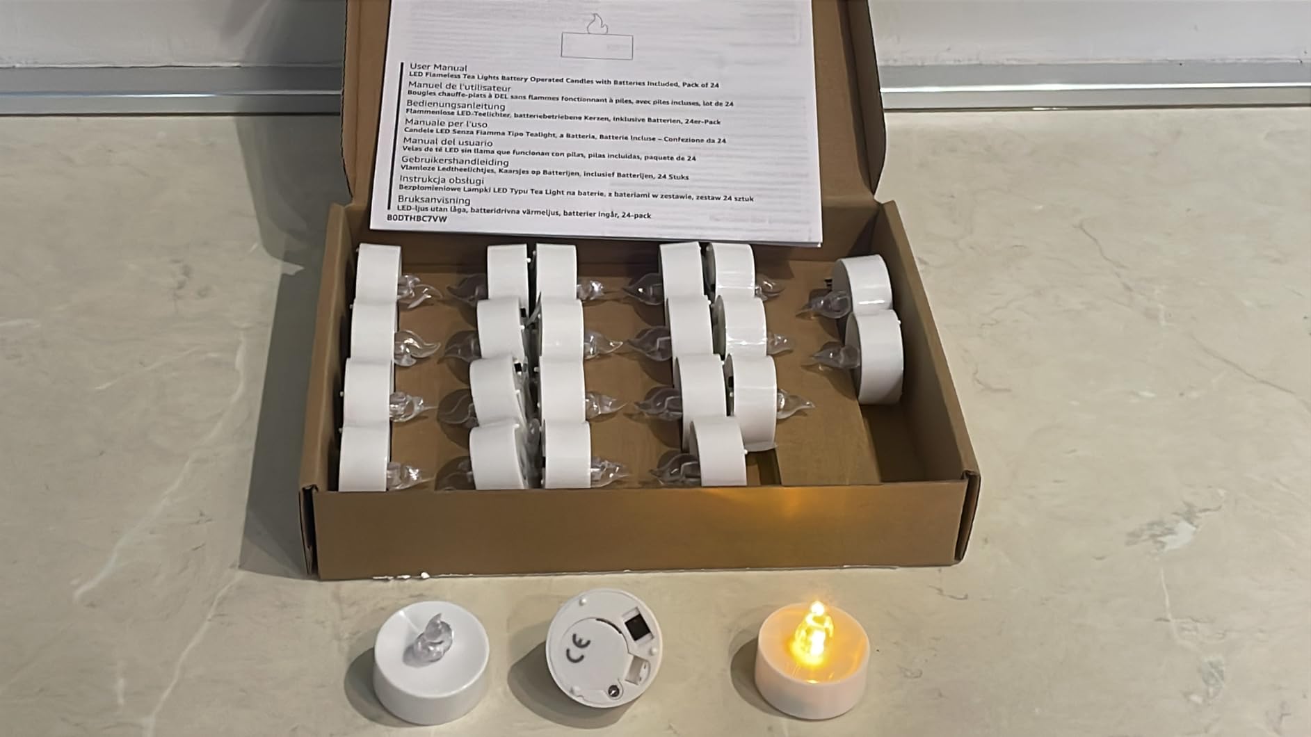 Amazon Basics Candele LED Tea Light Bianche 24 Pezzi a Batteria