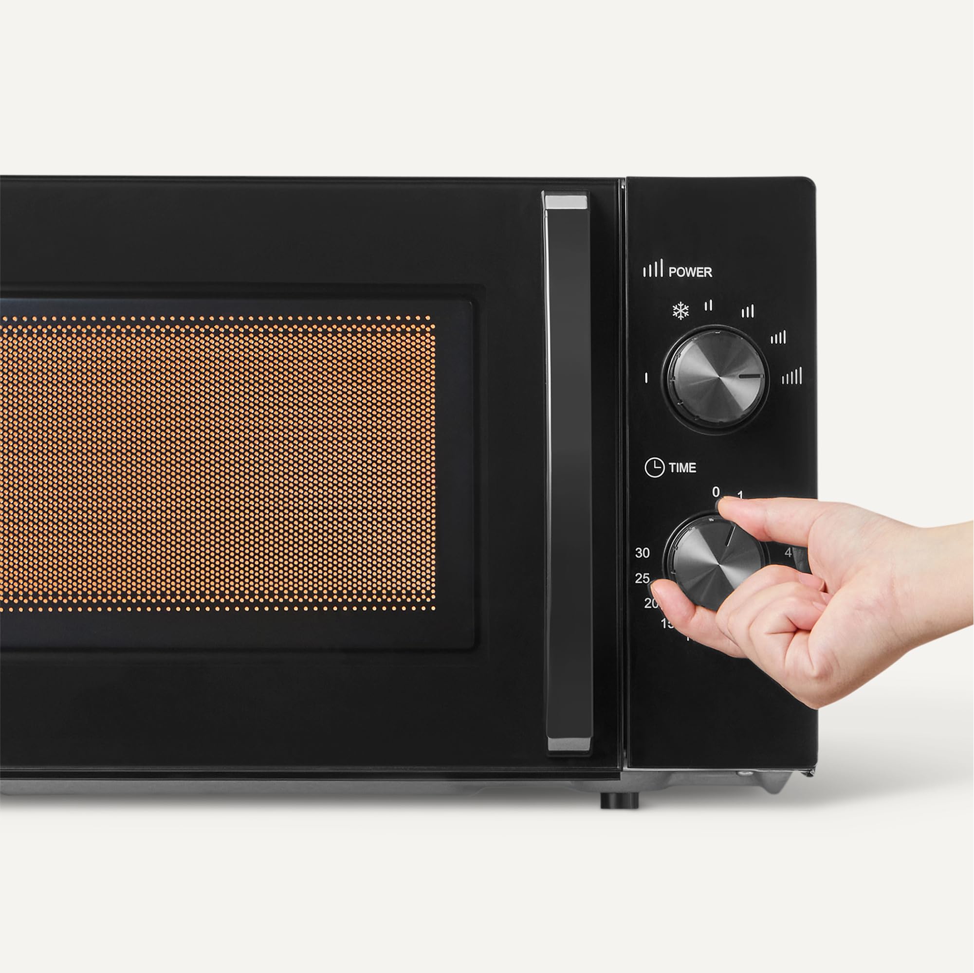 Amazon Basics Forno a Microonde 700W 20L Nero Scongelamento