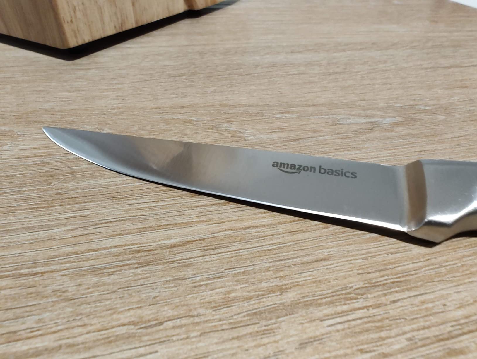 Amazon Basics set coltelli cucina 18 pezzi acciaio nero