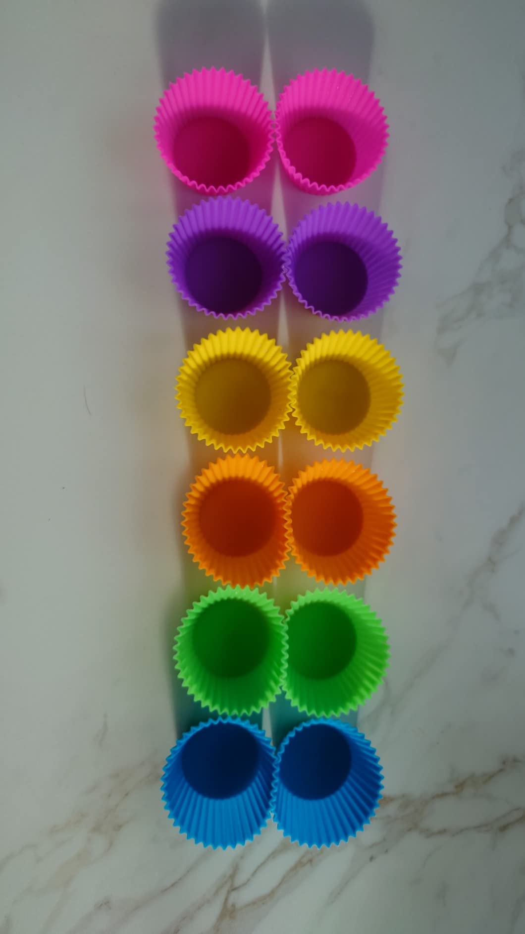 Amazon Basics pirottini in silicone 12 pezzi multicolore