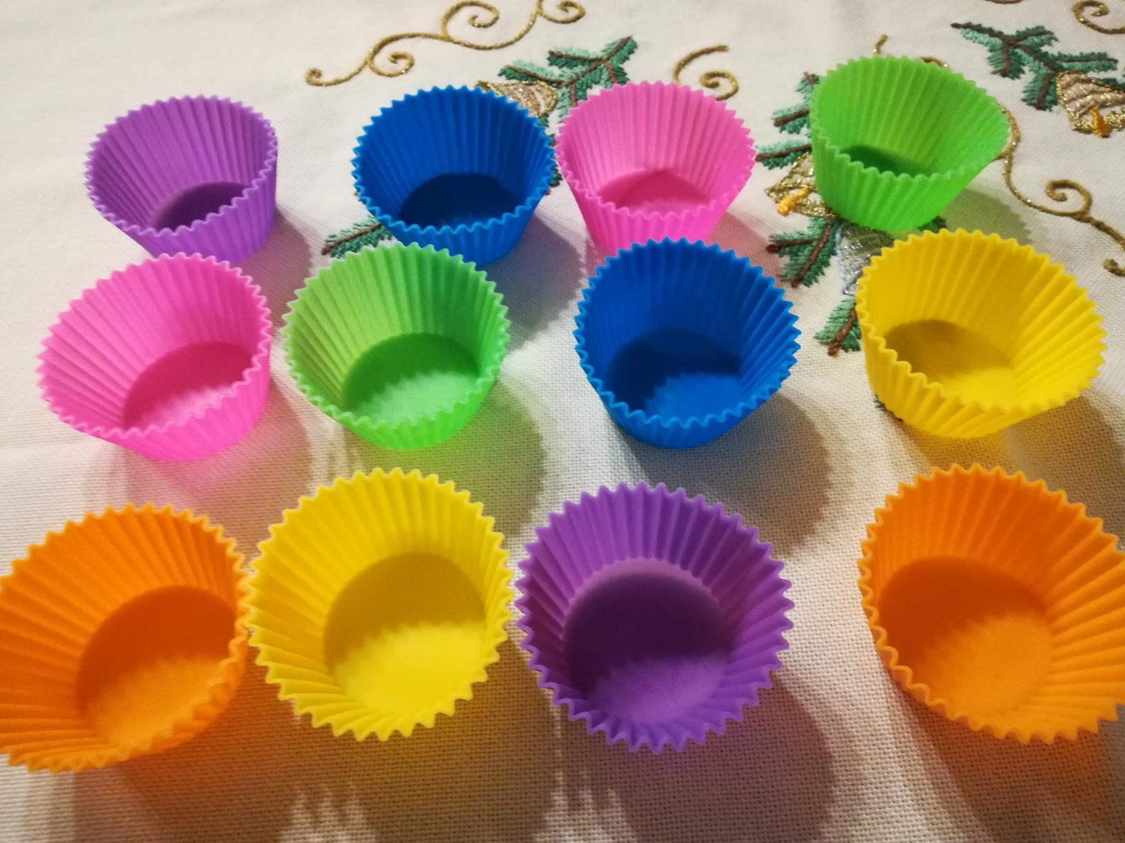 Amazon Basics pirottini in silicone 12 pezzi multicolore