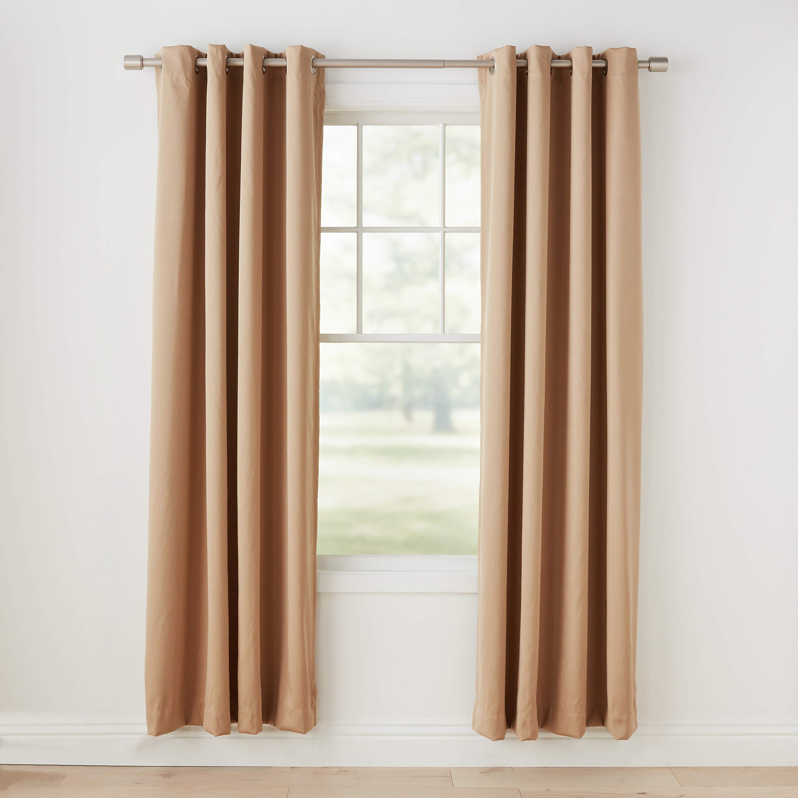 Amazon Basics Theatre Grade tende 132x213 cm taupe oscuranti 2 pezzi