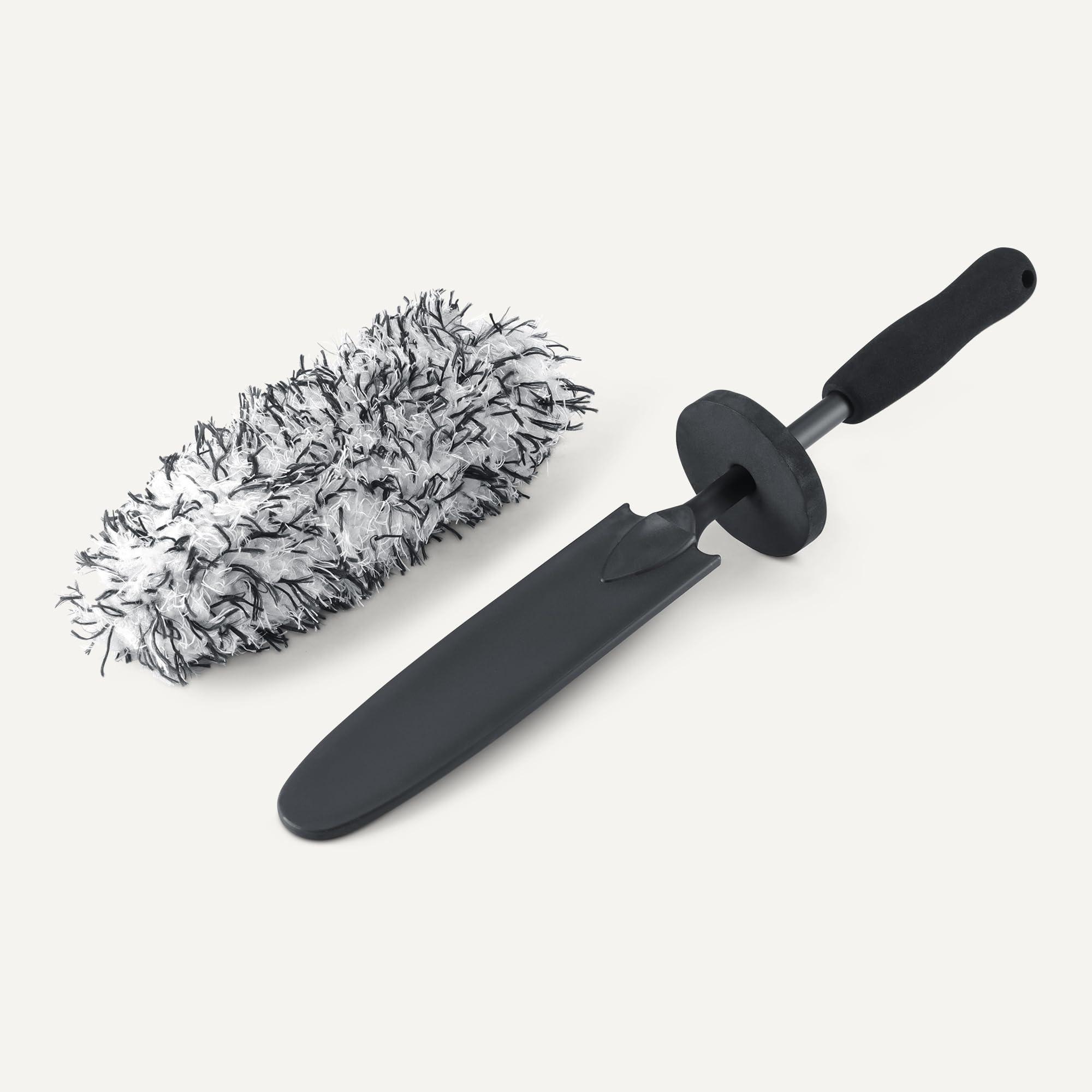 Amazon Basics spazzola in microfibra per cerchi auto 42 cm grigia