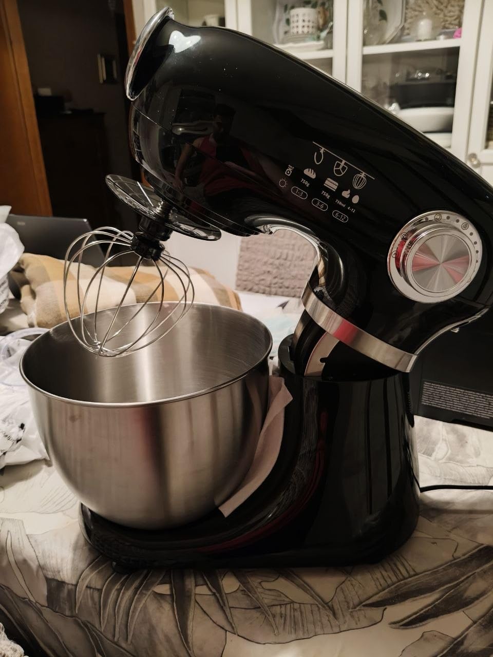 Amazon Basics Mixer Planetaria 5L 1000W 12 Velocità Nero con Ciotola