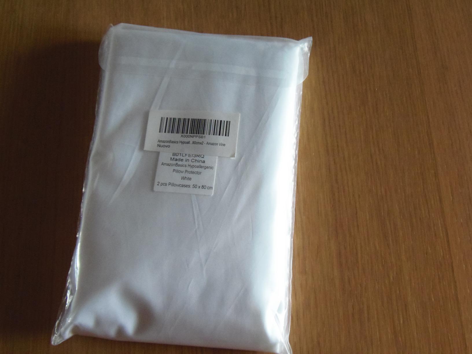 Amazon Basics Copricuscino Ipoallergenico 65x65 cm 2 Pezzi Cotone