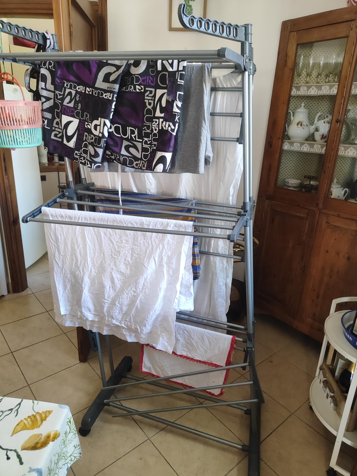 AmazonBasics Stendibiancheria a Torre 4 Livelli Bianco 173cm