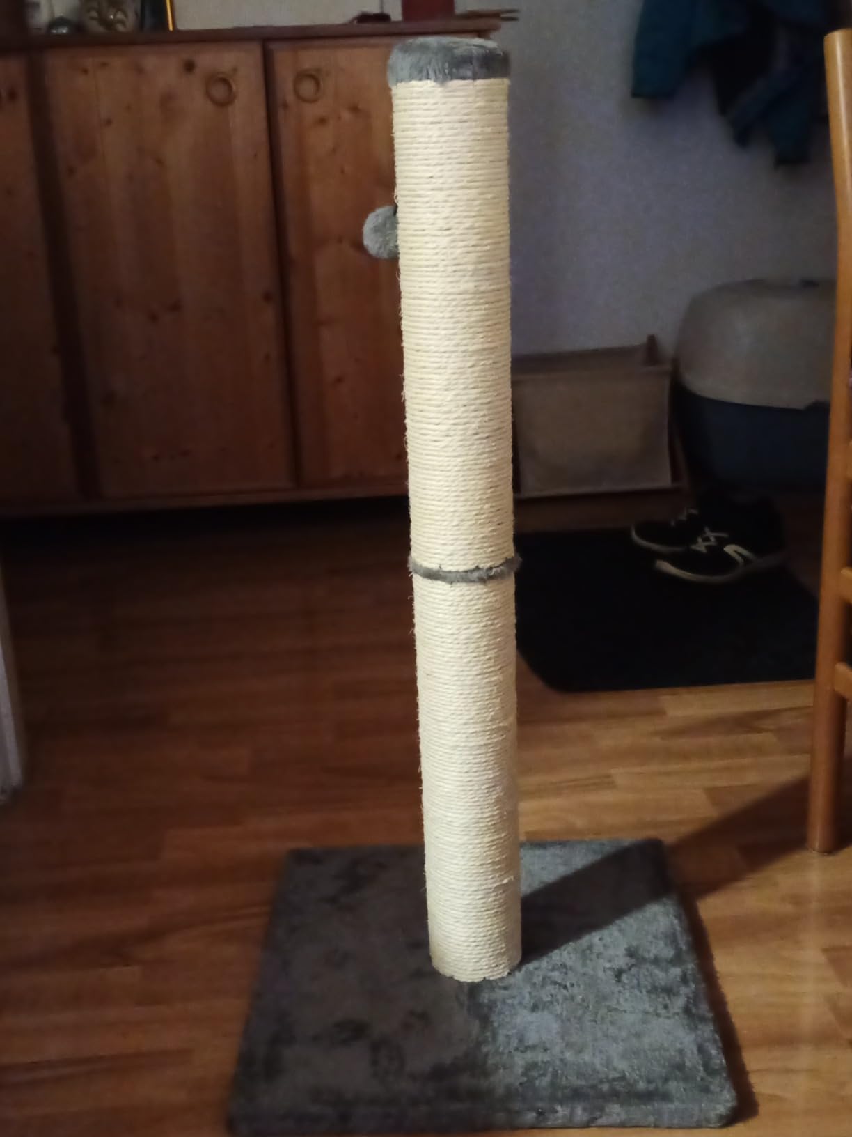 AmazonBasics Tiragraffi gatti standard 80 cm grigio juta