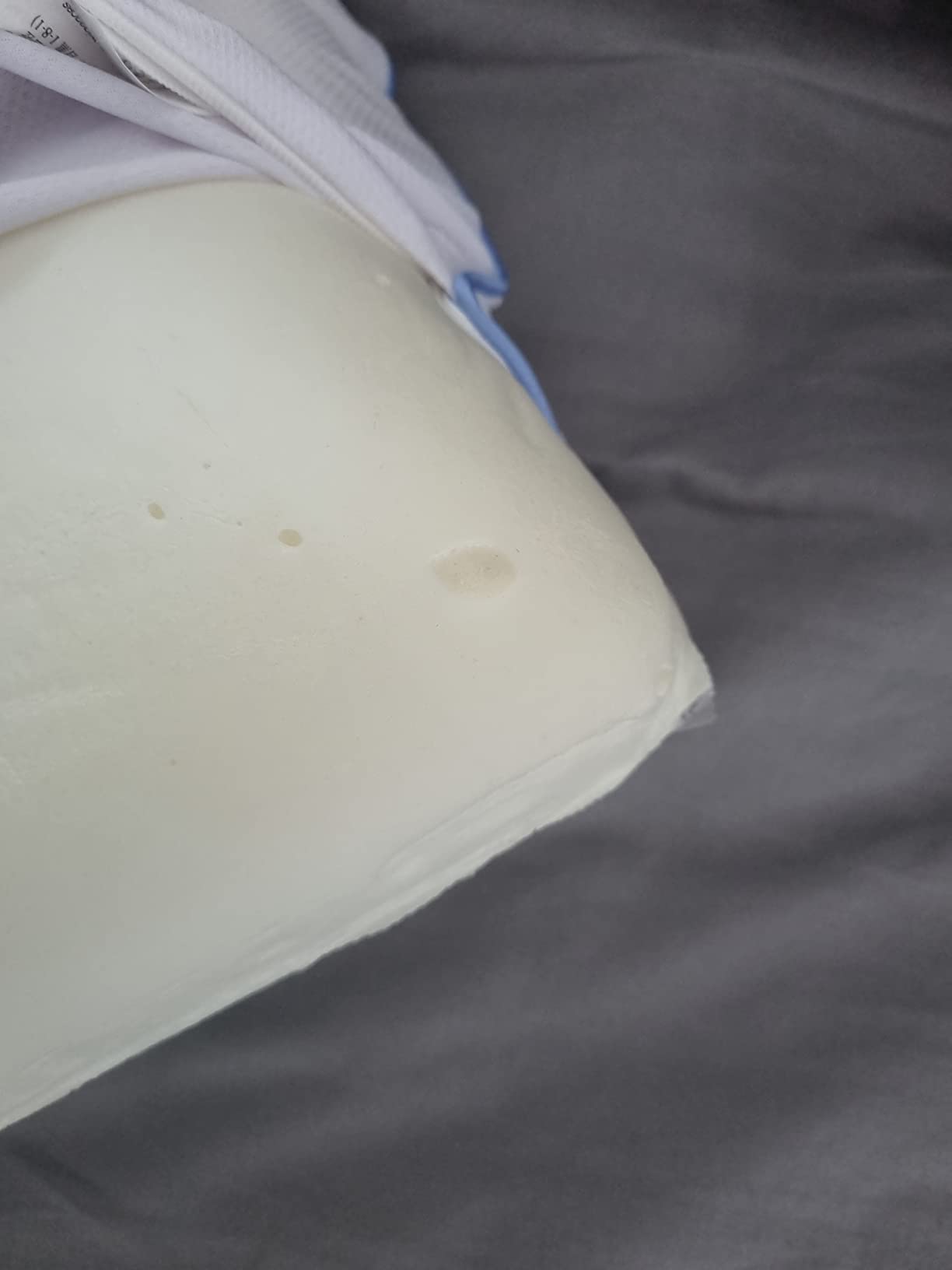 Amazon Basics Cuscino Memory Foam Gel 60x40x12 cm