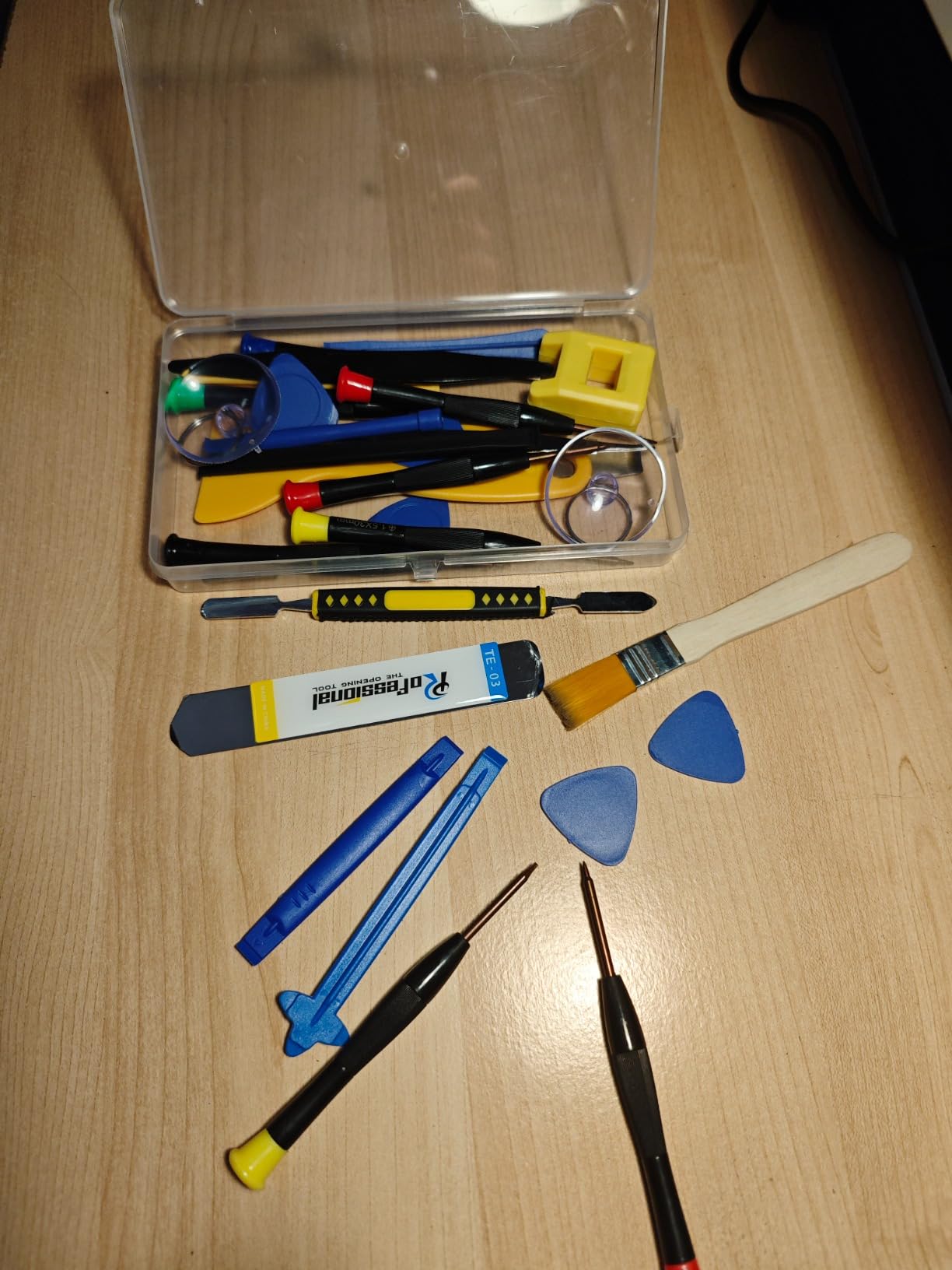 RealPlus Kit Riparazione Telefono 30 Pezzi Cacciaviti