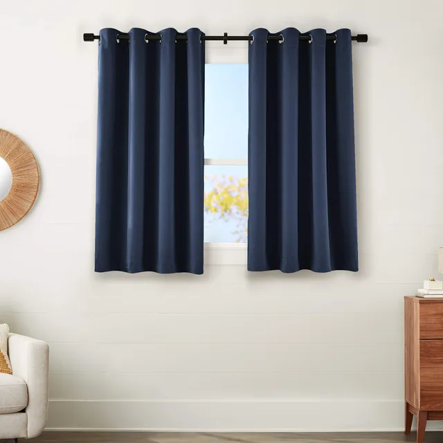 Amazon Basics Theatre Grade tende oscuranti 132x160 blu navy 2 pezzi termiche