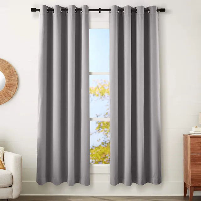 Amazon Basics Theatre Grade tende 132x241 cm grigio oscuranti 2 pezzi