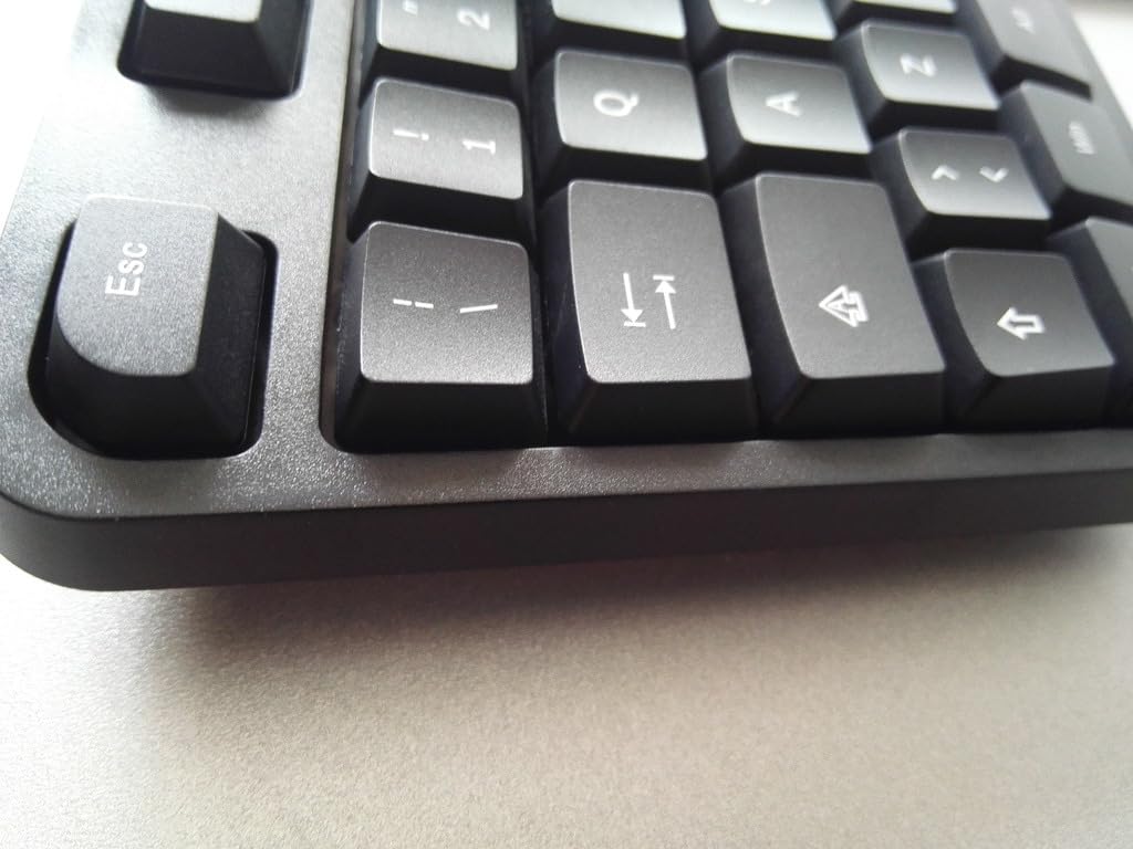 AmazonBasics Combo Tastiera Ergonomica Wireless Mouse Nero UK