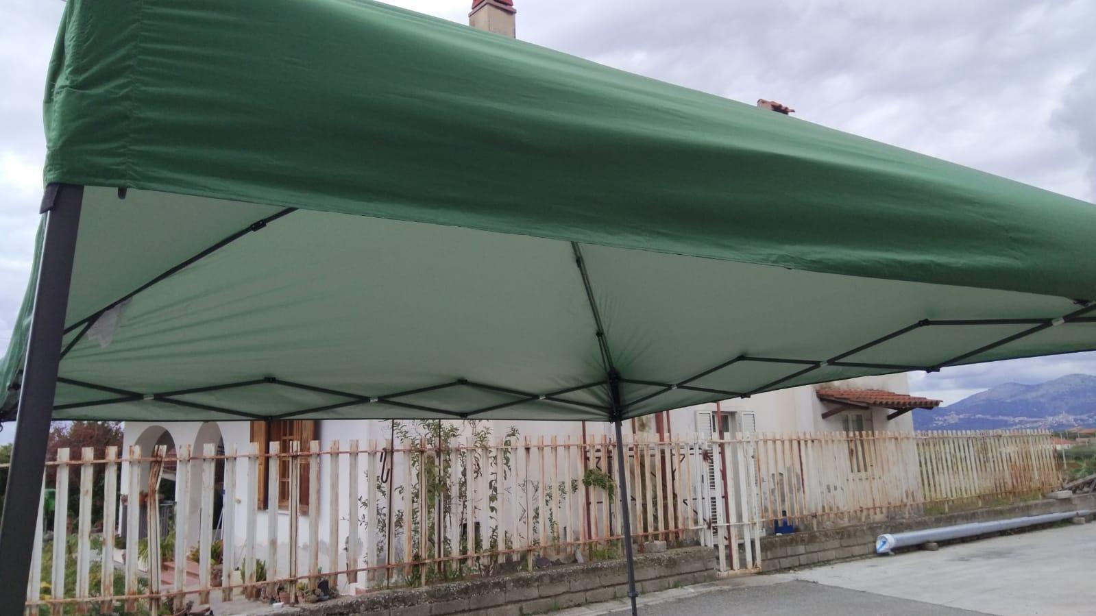 Amazon Basics 3x3M Gazebo Pop Up Verde Impermeabile