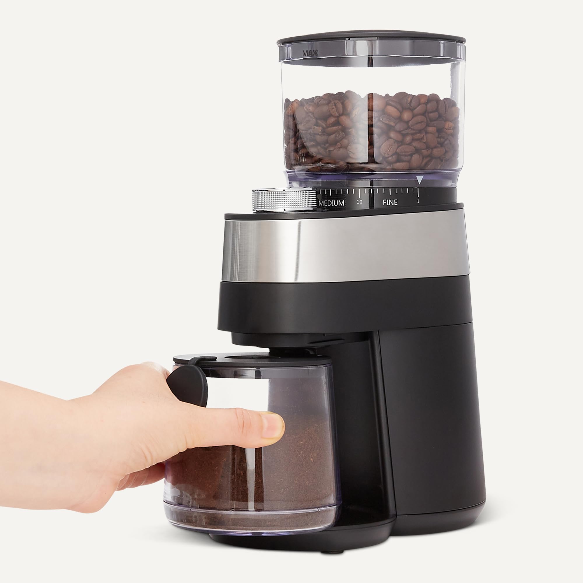 Amazon Basics Macinacaffè elettrico 30 livelli nero