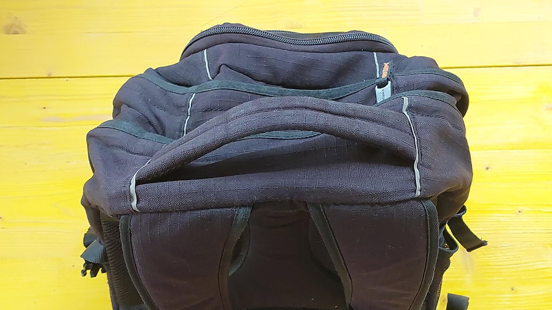 AmazonBasics Zaino per Laptop 17 Pollici Nero Imbottito