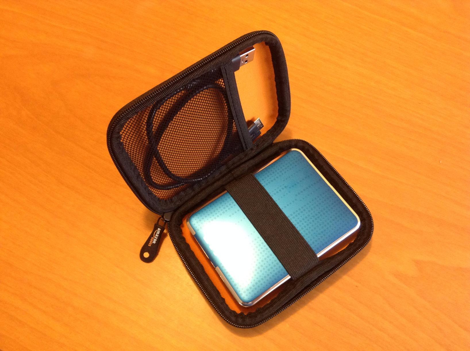 AmazonBasics Custodia Rigida HDD My Passport Nera