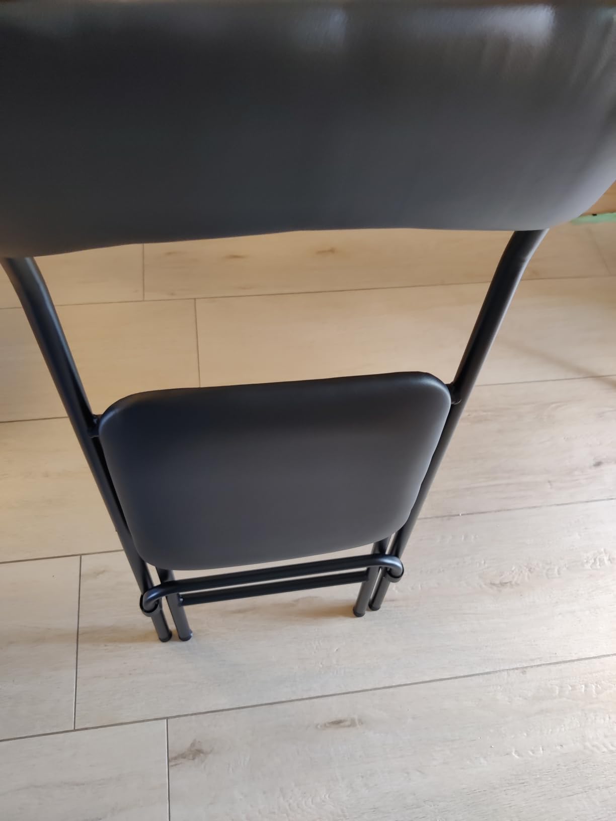 AmazonBasics Sgabello Pieghevole 61 cm Nero Set 2 pz 136 kg