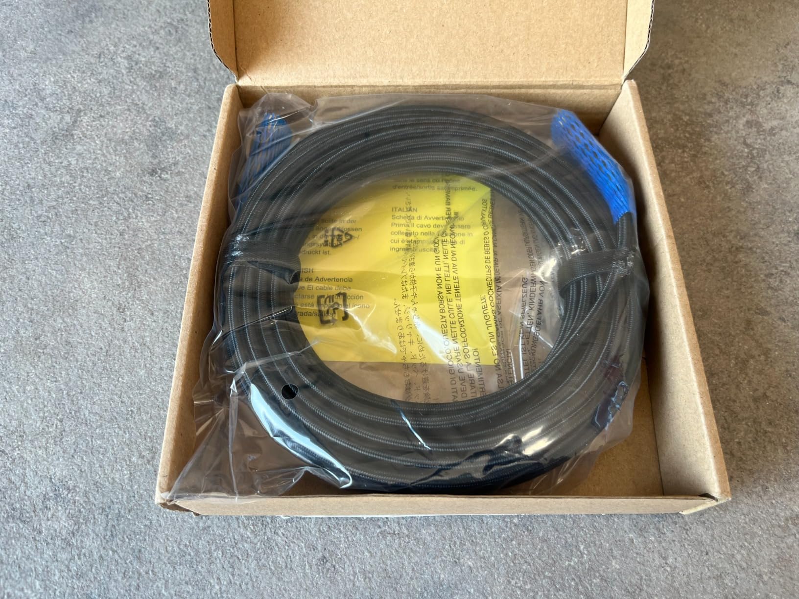 Amazon Basics cavo HDMI 4K 10 m fibra ottica nero
