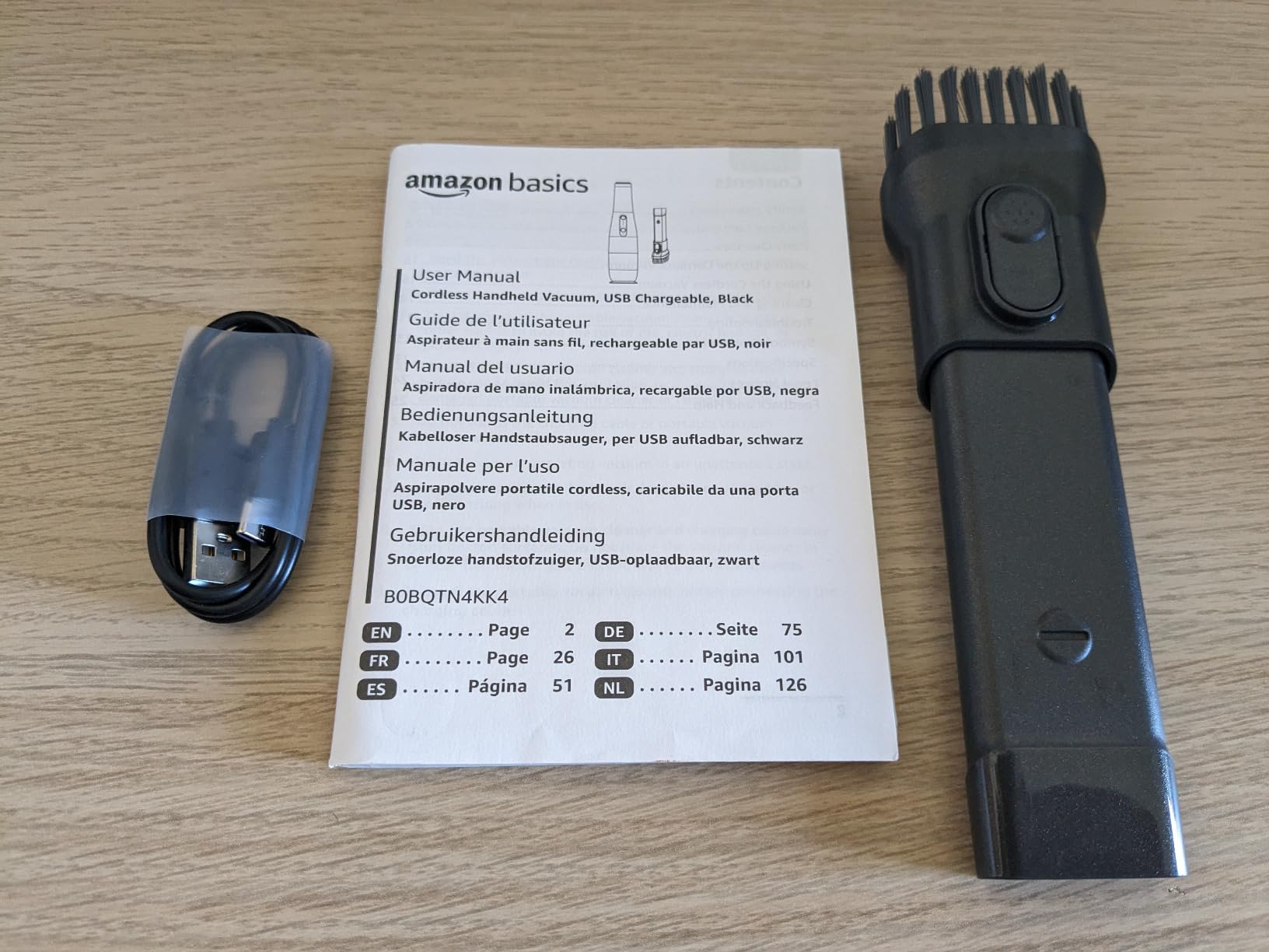 AmazonBasics Aspirapolvere Manuale Senza Fili Nero USB