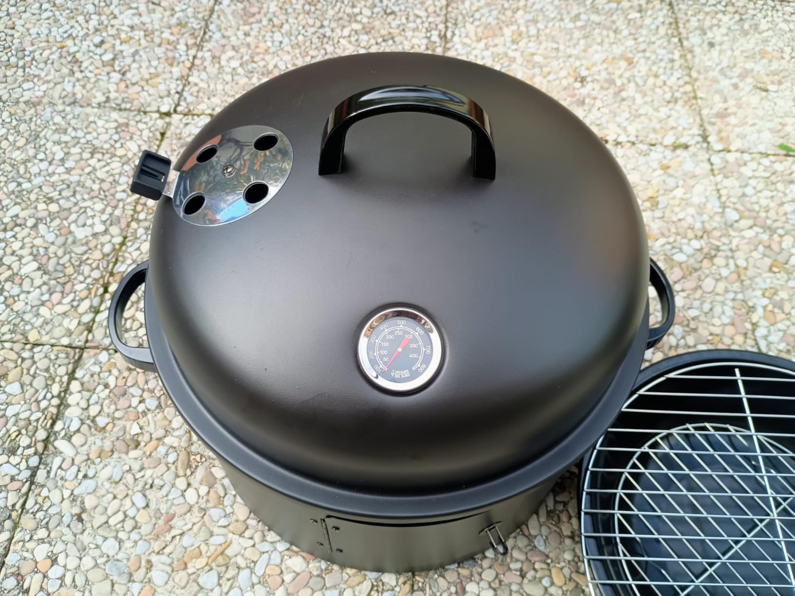 AmazonBasics Affumicatore barbecue carbone 40,6 cm nero 2 strati