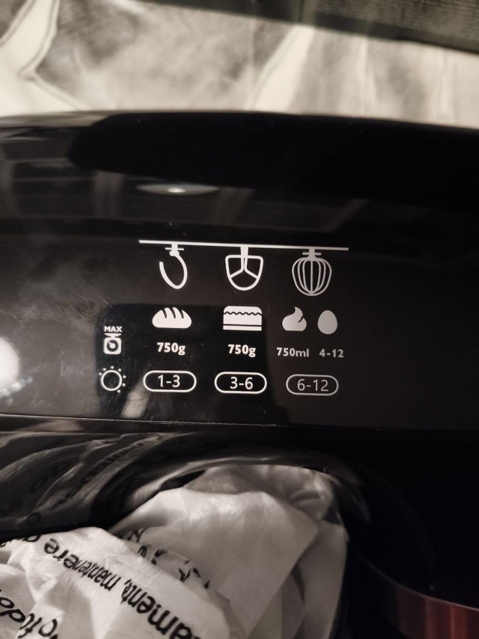 Amazon Basics Mixer Planetaria 5L 1000W 12 Velocità Nero con Ciotola