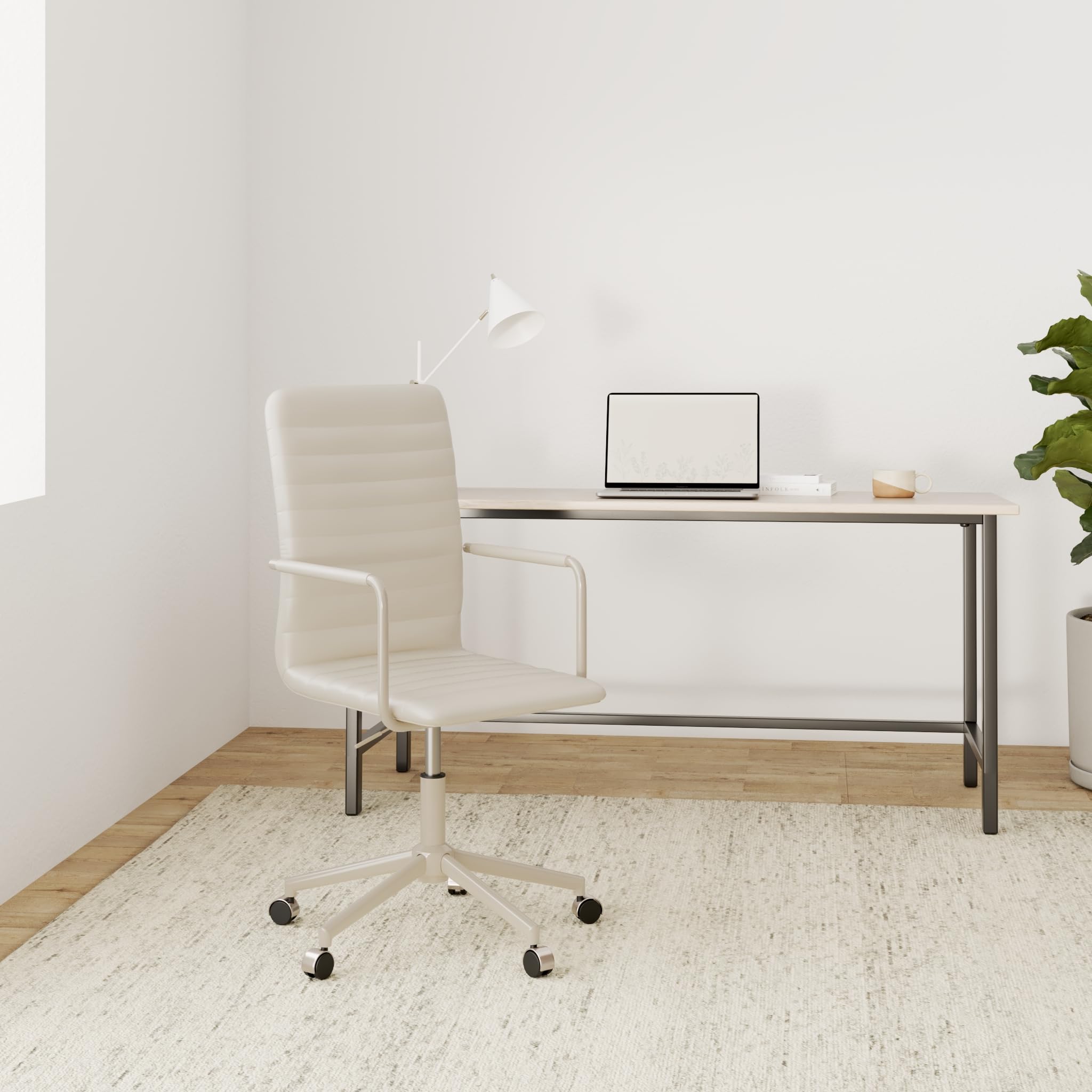 AmazonBasics Sedia Ufficio Ecopelle Bianca con Rotelle