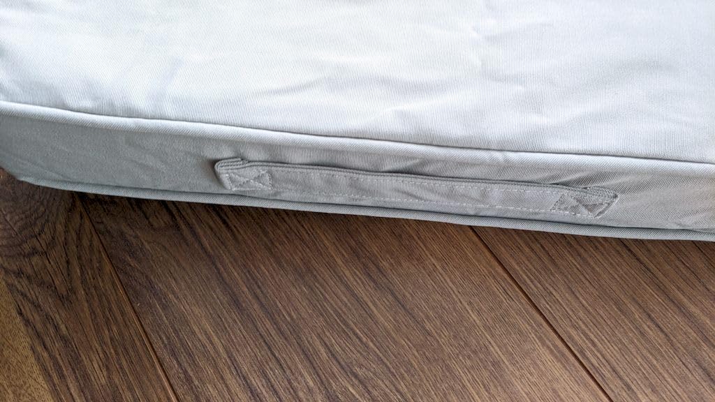 Amazon Basics Cuscino Sedia Giardino 55,9x55,9 Beige 2 Pezzi