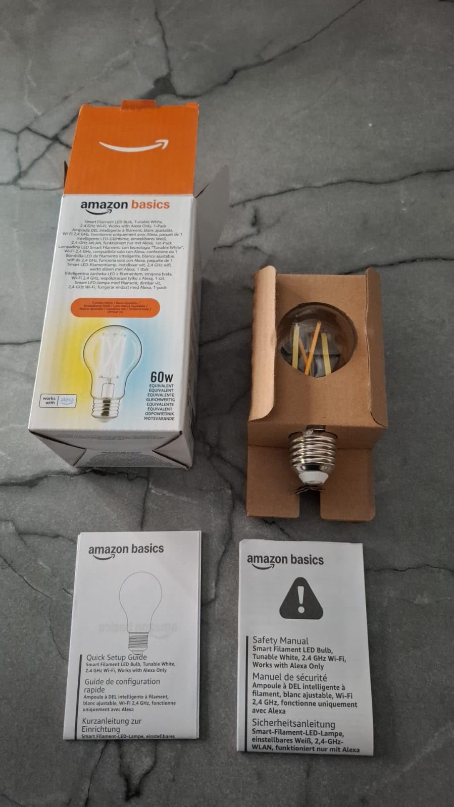 AmazonBasics Lampadina Smart Filamento LED A60 Alexa