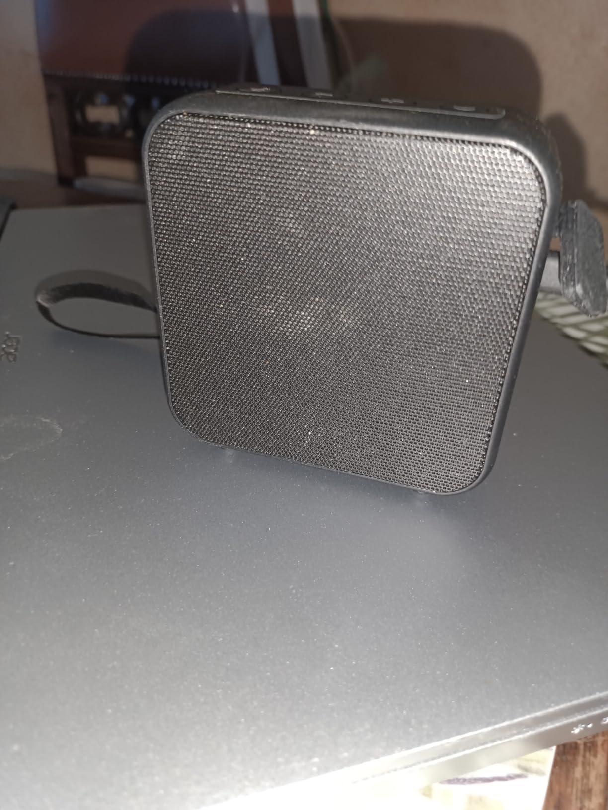 Amazon Basics Altoparlante Bluetooth Portatile 5.3 Nero IPX5