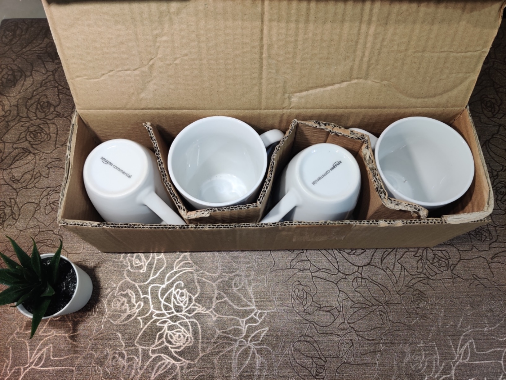 Amazon Basics Tazze Porcellana 355 ml Set 12 Pezzi Bianche Impilabili
