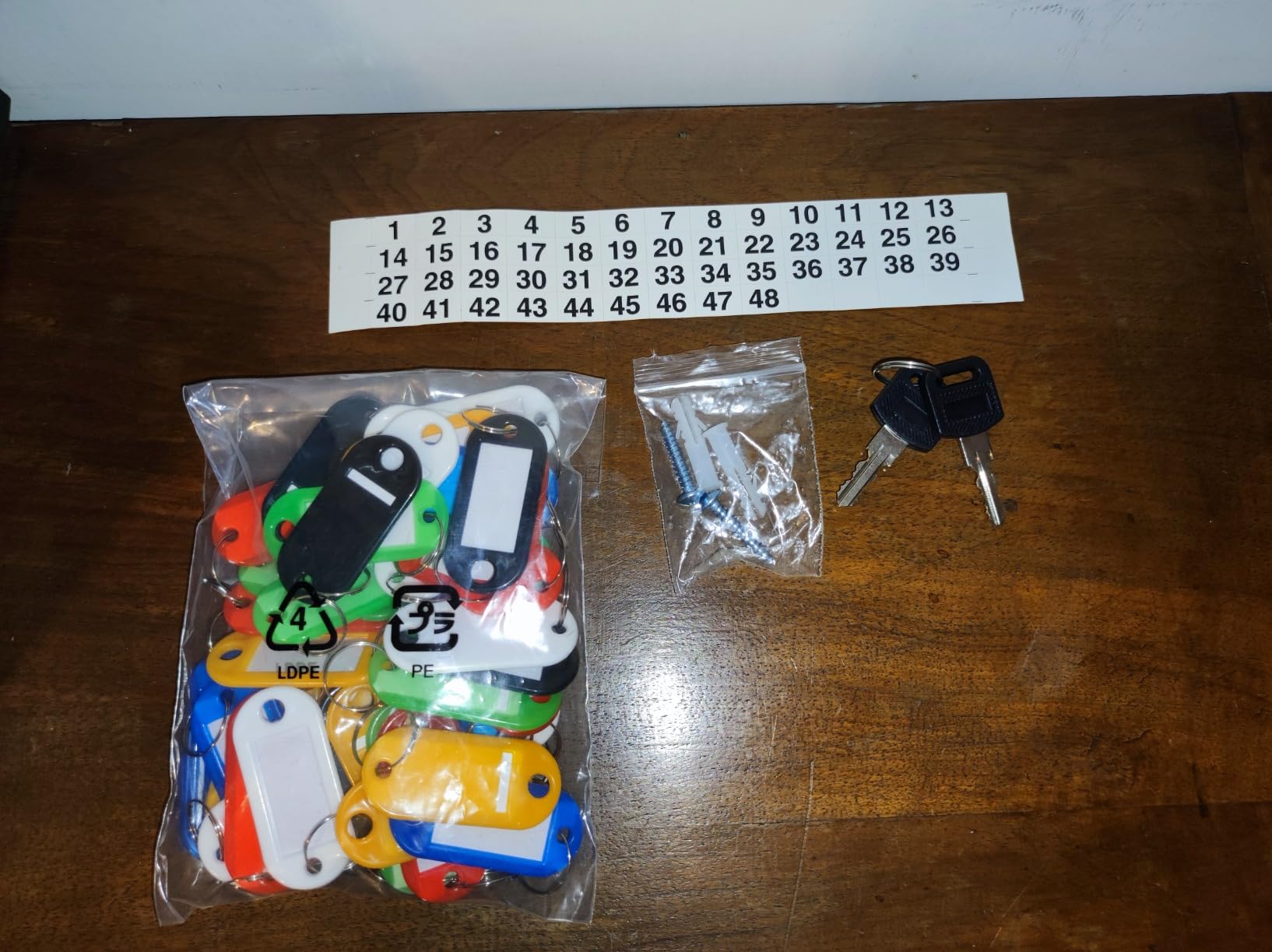 Amazon Basics Cassetta Portachiavi 24 Chiavi Argento Alluminio