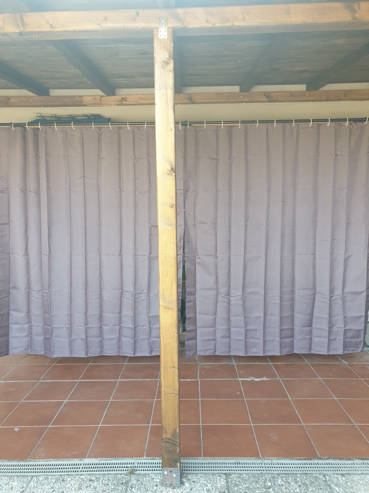 AmazonBasics bastone tenda estensibile 183-366 cm nero