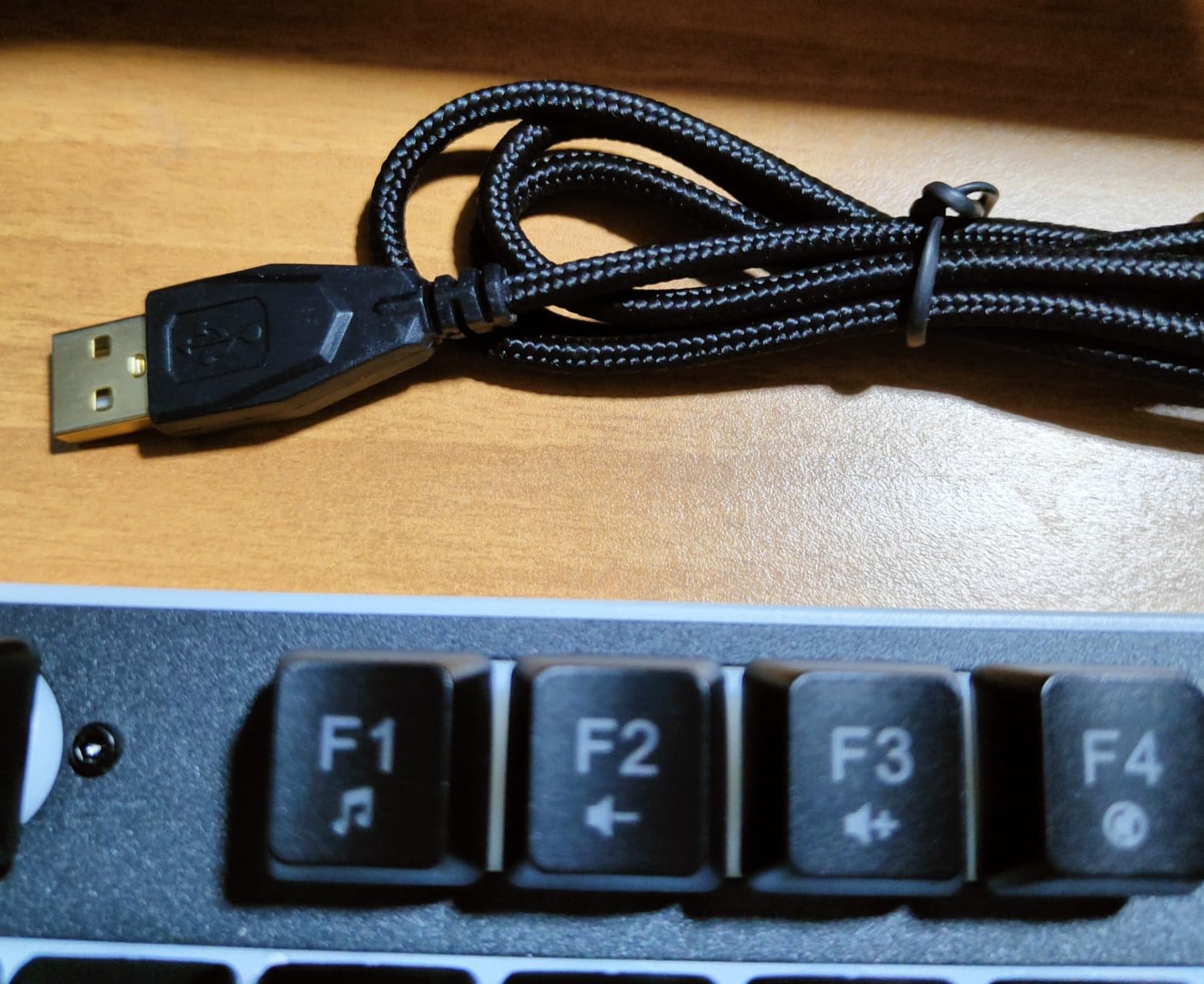 RedThunder K10 Combo Tastiera Mouse Gaming Nero RGB