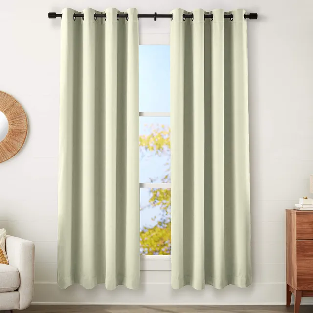 Amazon Basics Theatre Grade tende oscuranti 52x95 verde salvia 2 pezzi termiche