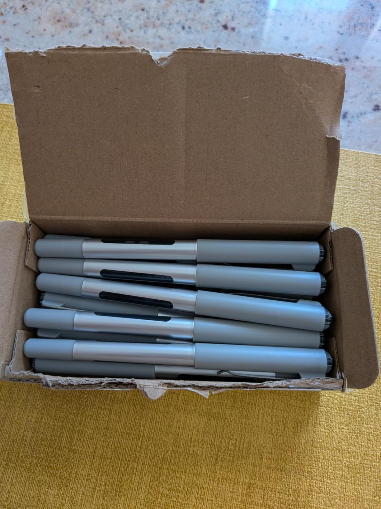 Amazon Basics Penne Gel Roller 0,7mm Nere 12 Pezzi