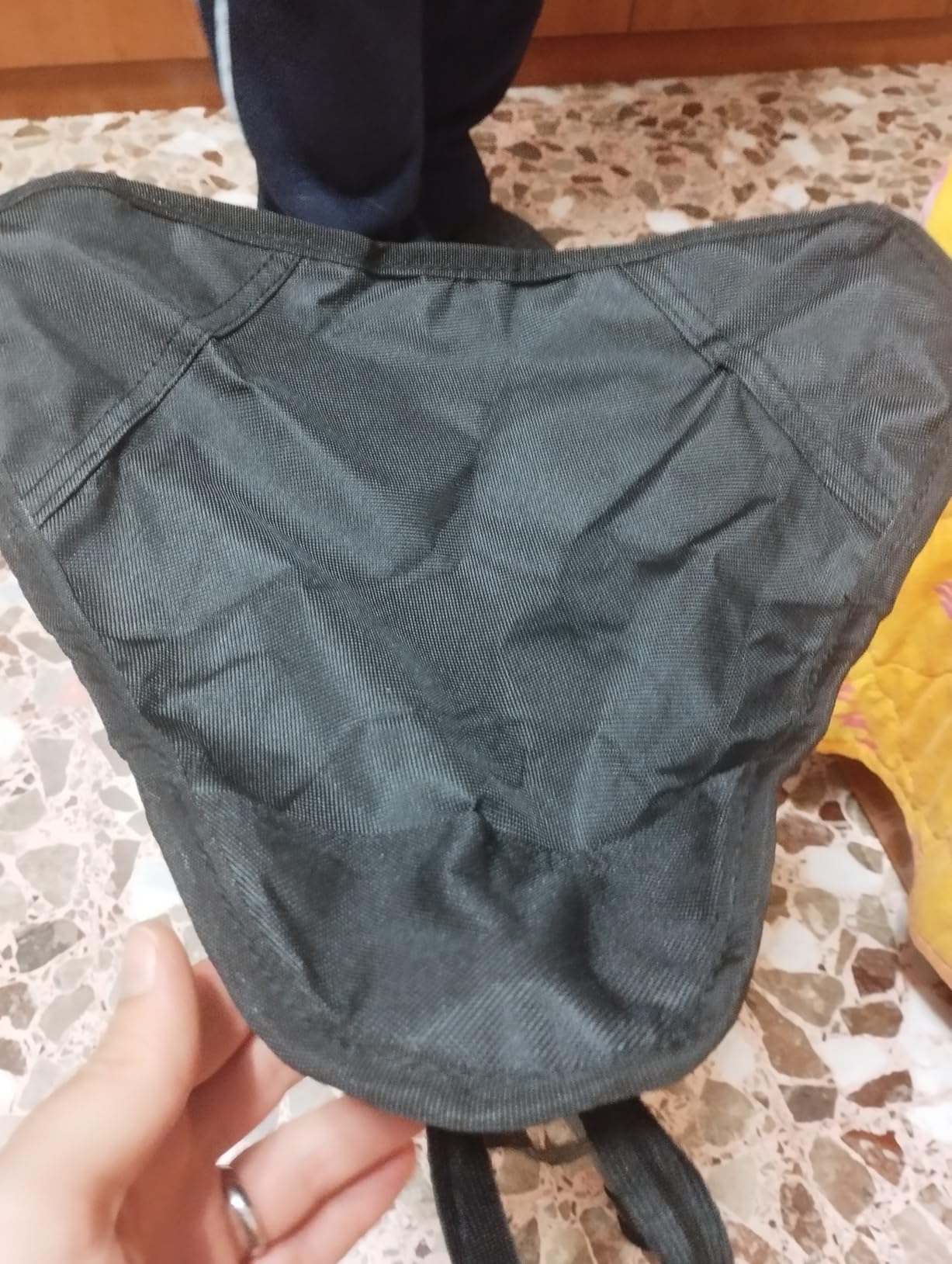 Amazon Basics sgabello campeggio pieghevole nero 102 kg