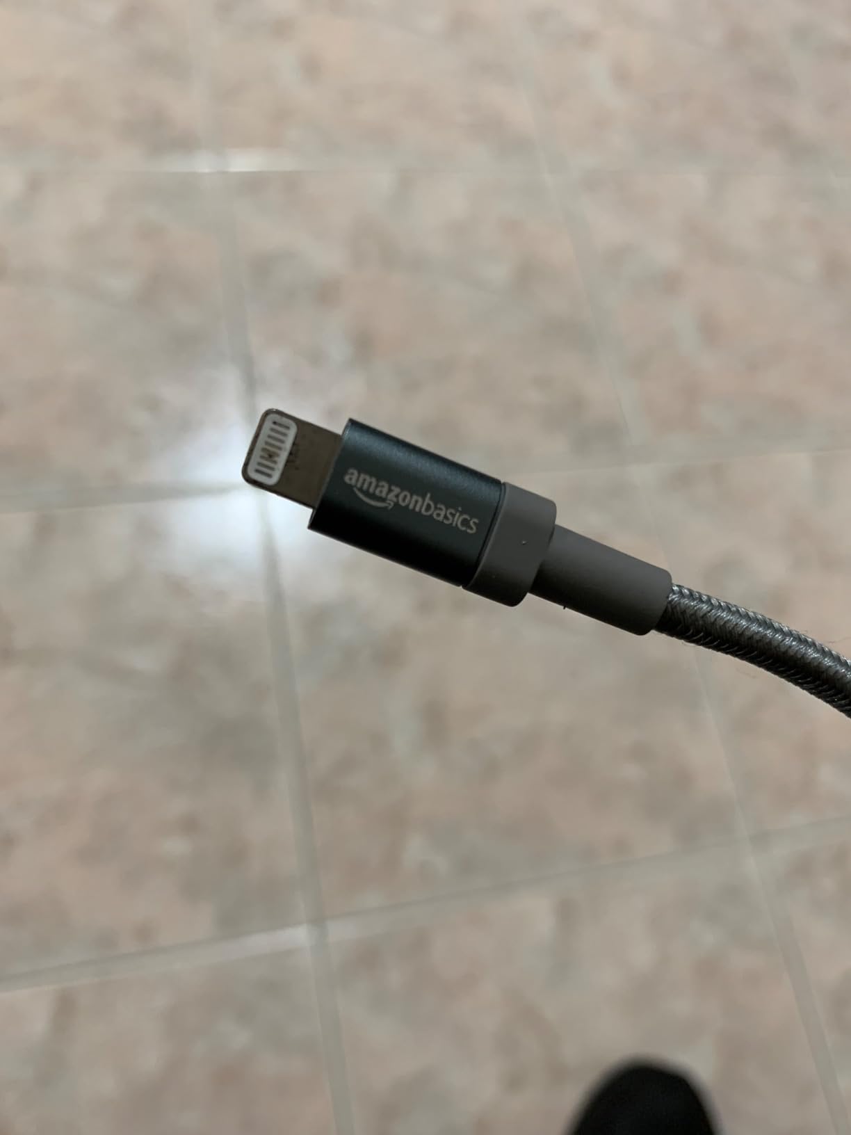 Amazon Basics Cavo USB-C Lightning 1,8 m Grigio Scuro MFi