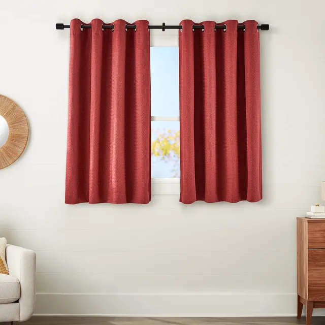 Amazon Basics Basket Weave Tenda Oscurante 132x160 Rosso 2 Pezzi