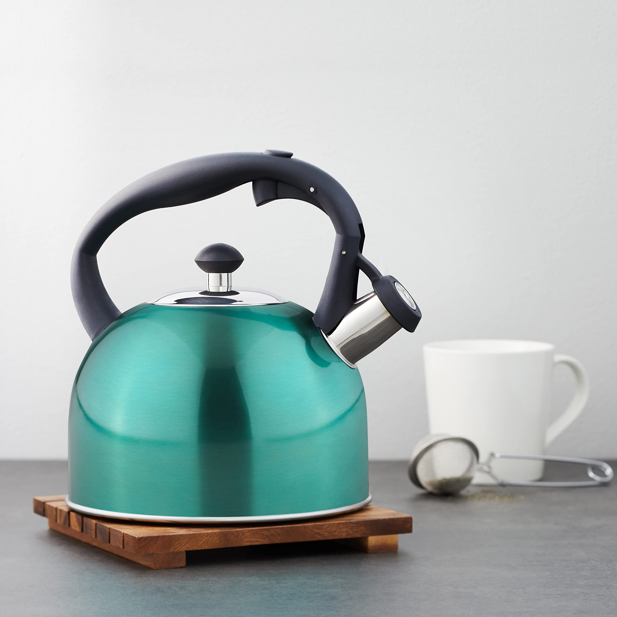 Amazon Basics Bollitore Acciaio Inox 2,3 L Blu Foglia Tè