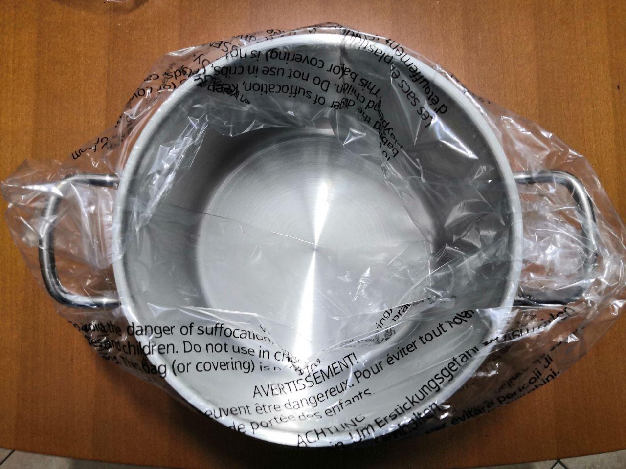AmazonBasics Pentola Acciaio Inox 9,5 Litri con Coperchio