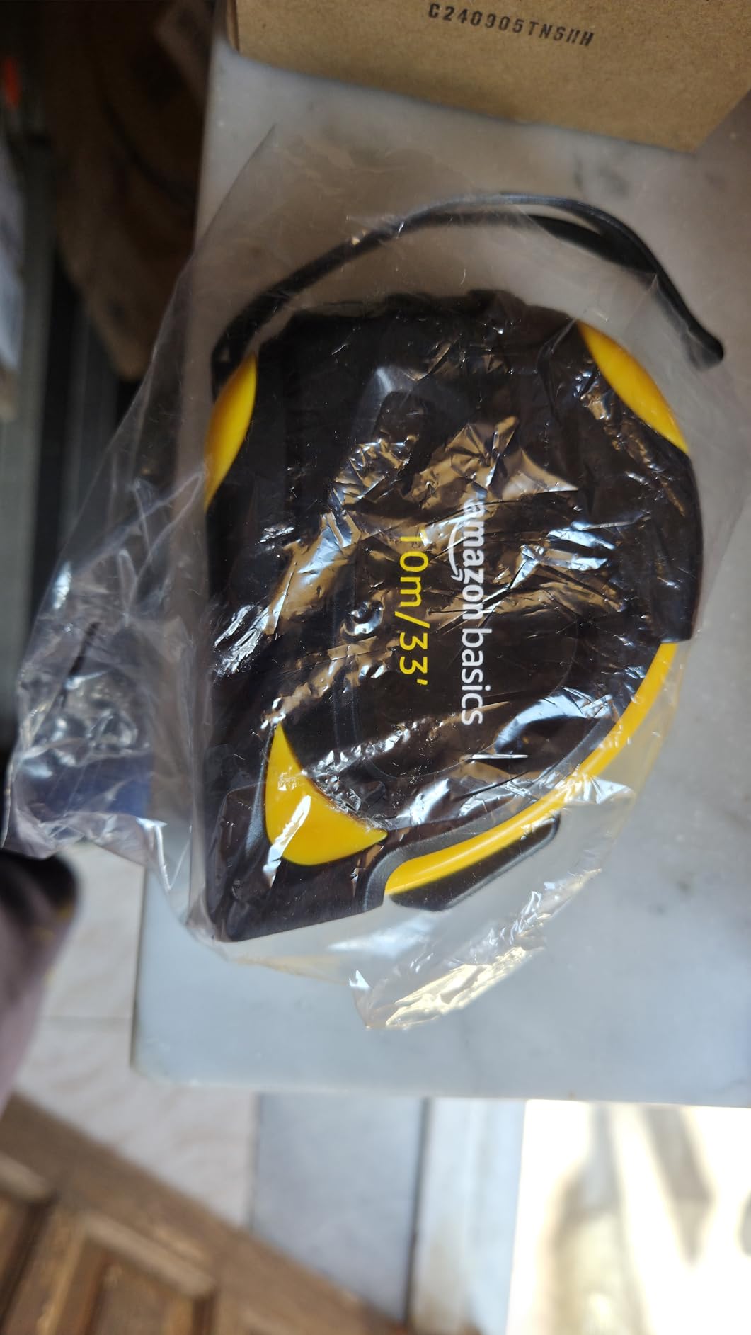 Amazon Basics Metro a Nastro 10 m Autobloccante scala metrica