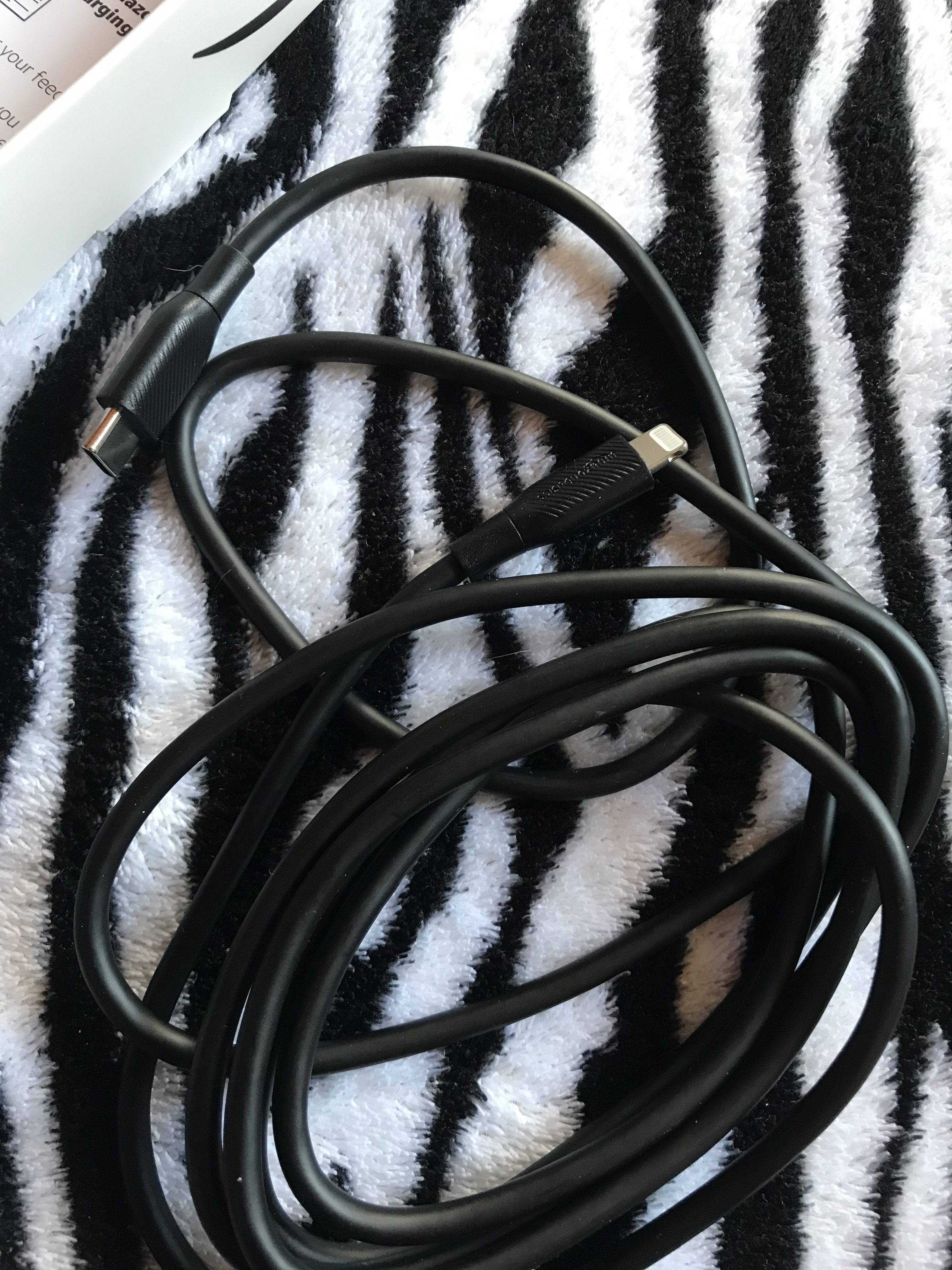 AmazonBasics cavo USB-C Lightning 3 m bianco ricarica rapida