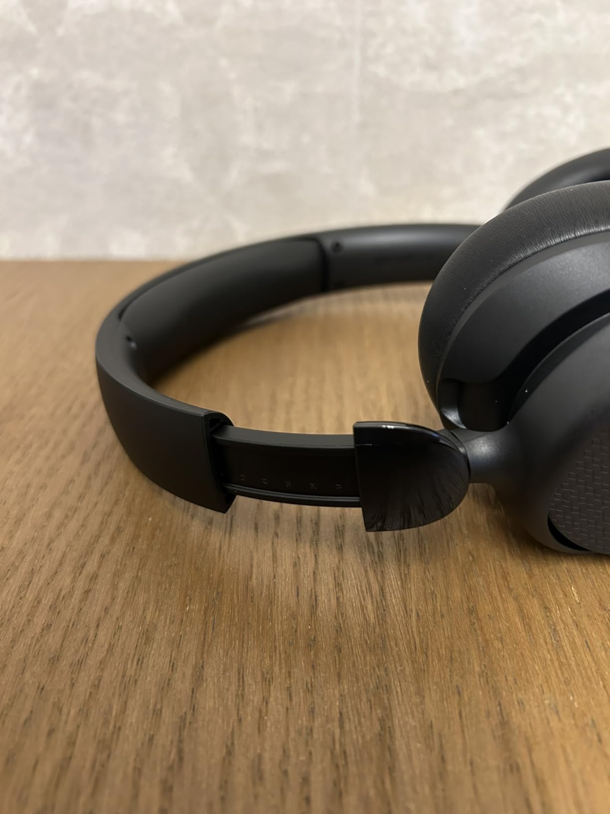 Amazon Basics Cuffie Wireless Bluetooth 5.3 ANC Nere 35 Ore